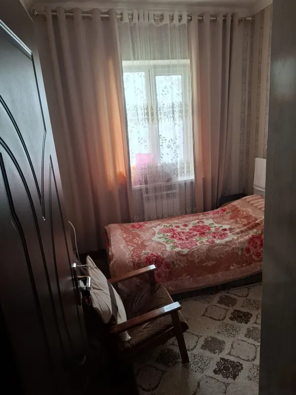 5 xonalik xonadon sotiladi. Maklersiz 6 5 xonalik xonadon sotiladi. Maklersiz 6