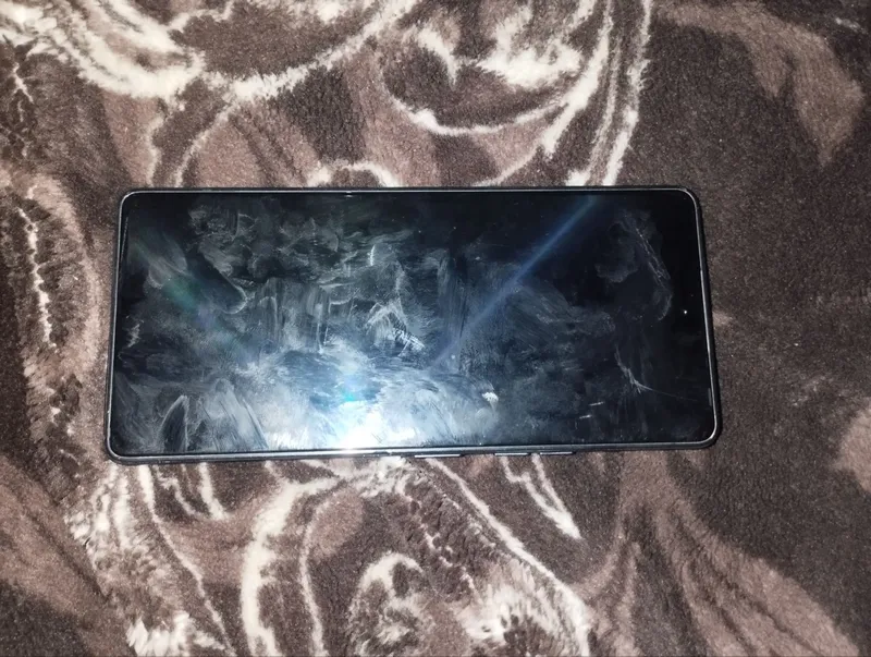 tecno pova 6 pro 5g holati ortacha 2