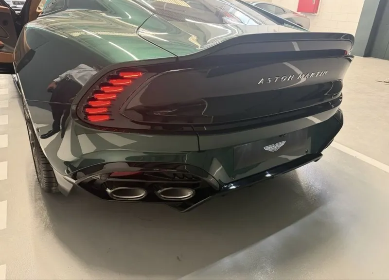 Aston Martin Vanquish Coupe 2026 3 Aston Martin Vanquish Coupe 2026 3