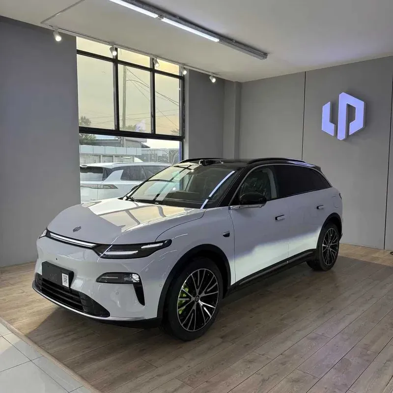 Leapmotor B10 600km full naxt va halol nasiya savdo 1