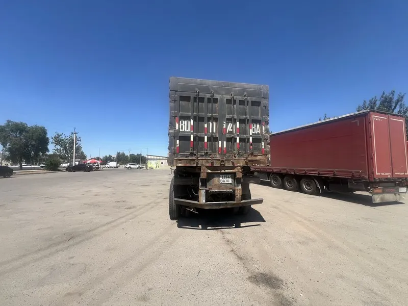 13 метр прицеп сотилади йили 2023 Road Star нархини келишамиз. 1 13 метр прицеп сотилади йили 2023 Road Star нархини келишамиз. 1
