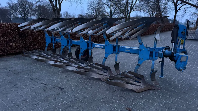 Lemken Europal 7 Case Puma, John Deere, Claas Arion tortadi