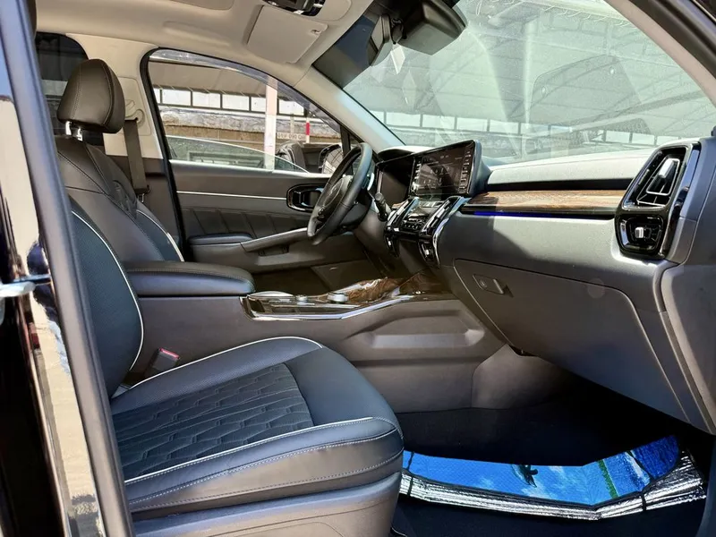 Продается Kia Sorento 3,5 5 Продается Kia Sorento 3,5 5