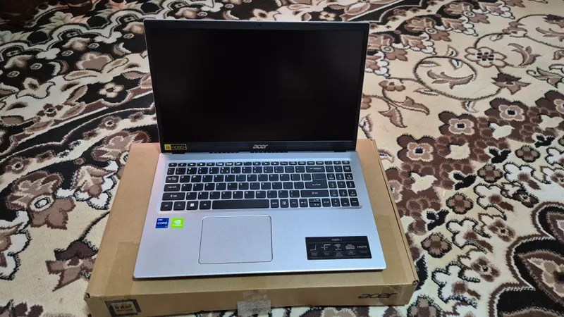 Acer aspire 3 core i7 5 Acer aspire 3 core i7 5