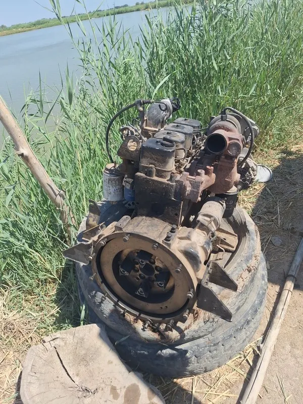 Cummins 4 slendir motoʻr. 3 Cummins 4 slendir motoʻr. 3