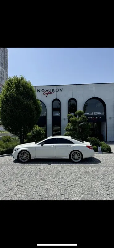 Mercedes CLS w218 banan 6.3 bodykit 3