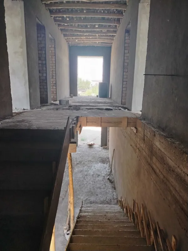 Hovli sotiladi, 3 etaj (podvoli bor) 9 Hovli sotiladi, 3 etaj (podvoli bor) 9