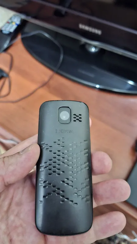 Nokia 100 в хорошем состоянии — фото 1