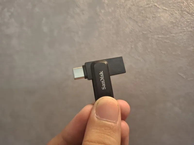 USB Флешка SanDisk Dual Drive Go 256GB 3 USB Флешка SanDisk Dual Drive Go 256GB 3