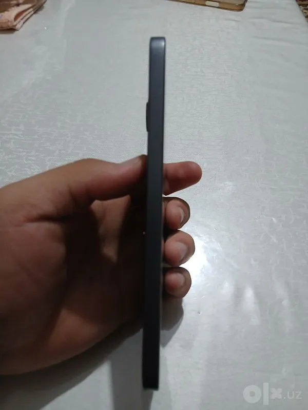 Honor 400 lite holati yangi 2 oy ishlatlingan hotira8/256 4 Honor 400 lite holati yangi 2 oy ishlatlingan hotira8/256 4
