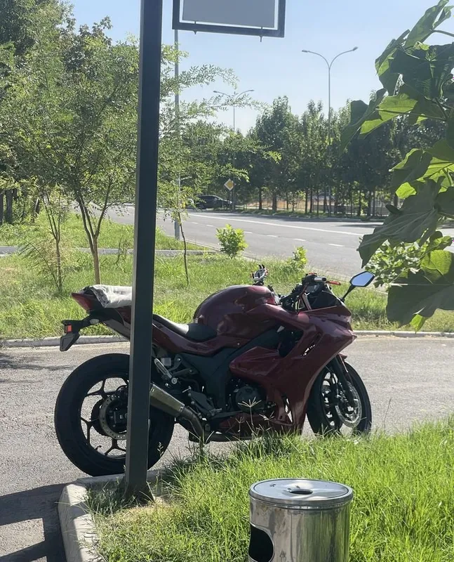 Продаётся мото Ducatti 4