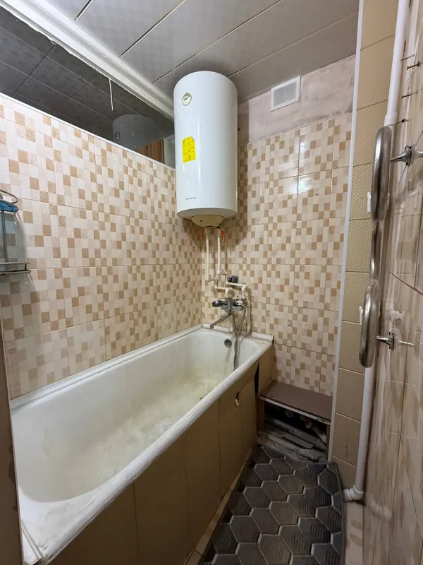 G‘ishtli uyda 3 xonali kvartira sotiladi 8