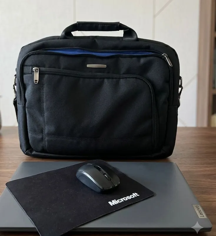 Lenovo noutbook toʻplami (sumka, simsiz sichqoncha va kovrik bilan) Lenovo noutbook toʻplami (sumka, simsiz sichqoncha va kovrik bilan)