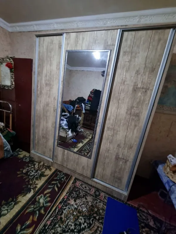 Shkaf xolati yangi eni 1.83ga .boyi 2.15 bitta qolgani uchun arzon m — фото 4