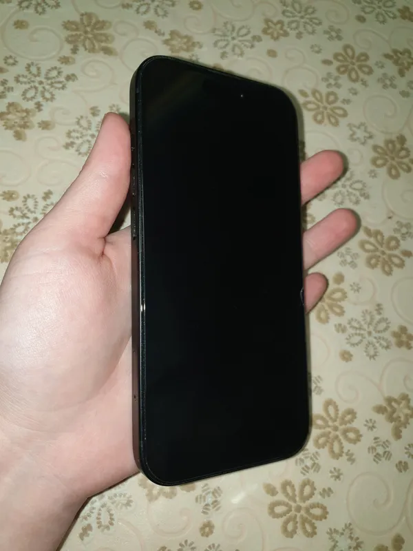 Iphone 15 o'zi Activation Lock holatida 2 Iphone 15 o'zi Activation Lock holatida 2