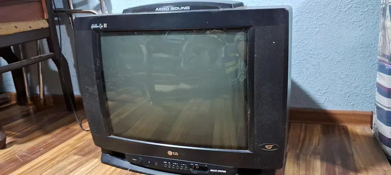 LG televizor 2