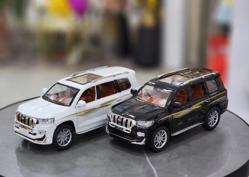 Металлическая игрушка Toyota LC Prado 1:24 2 Металлическая игрушка Toyota LC Prado 1:24 2