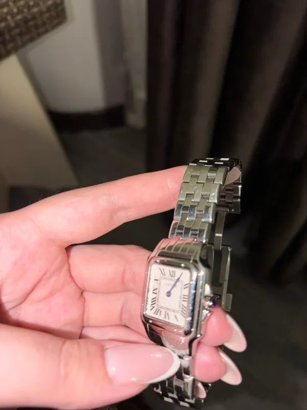 Часы Cartier lux copy 1:1, размер medium 3 Часы Cartier lux copy 1:1, размер medium 3