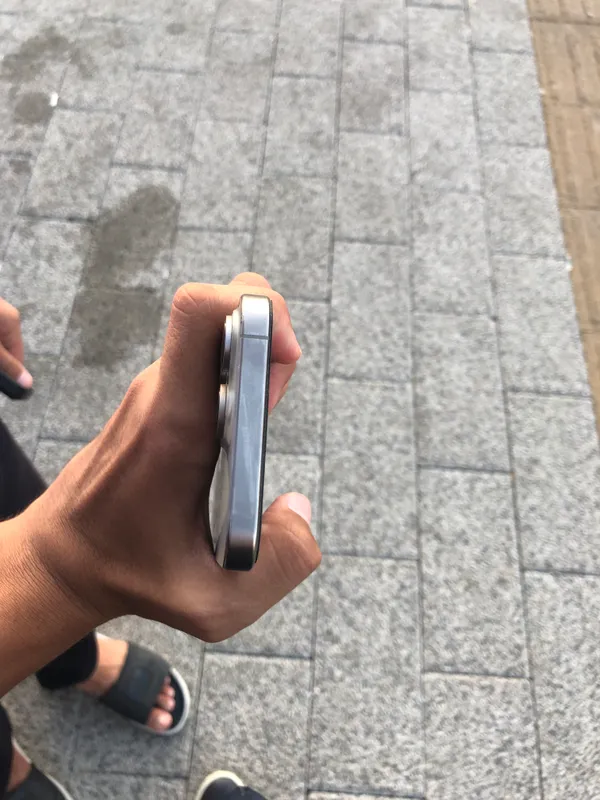 iPhone 15 Pro Max 5