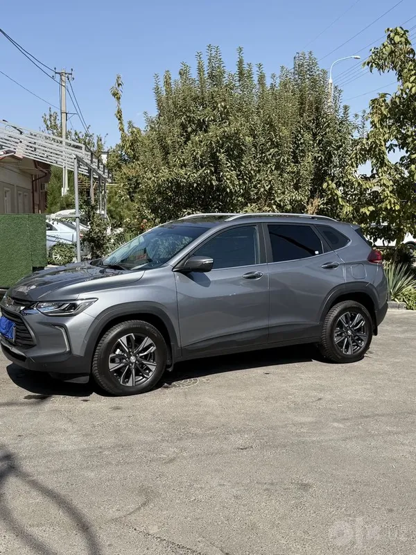 Tracker 2 Premier 2023, краска чистая 5 Tracker 2 Premier 2023, краска чистая 5
