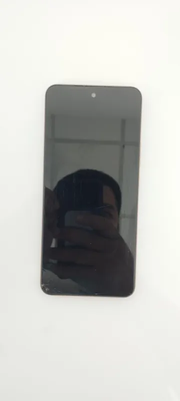 vivo y28  8+8 128 gb