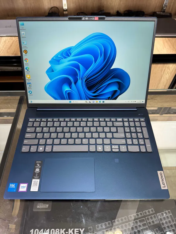 Lenovo Ideapad Slim 5, sensorli, Intel Core 7-150U, 16 GB tezkor xotira, 1 TB SSD 2 Lenovo Ideapad Slim 5, sensorli, Intel Core 7-150U, 16 GB tezkor xotira, 1 TB SSD 2