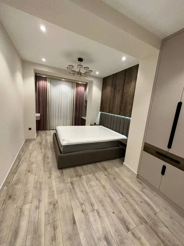 продается банк.кв 3/1/4 в ул. Ген.Узаков 3 продается банк.кв 3/1/4 в ул. Ген.Узаков 3