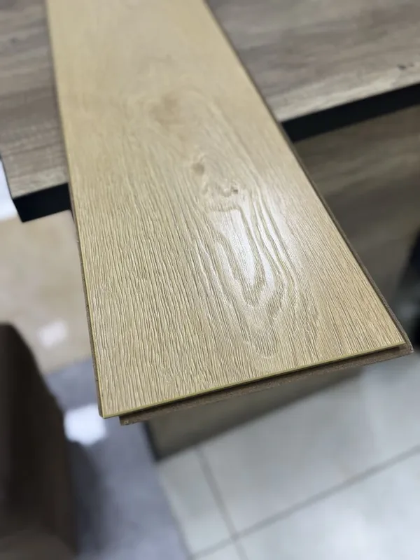 Sifatli va songi modeldagi laminat assortimenti optom narxda — фото 1 Sifatli va songi modeldagi laminat assortimenti optom narxda — фото 1