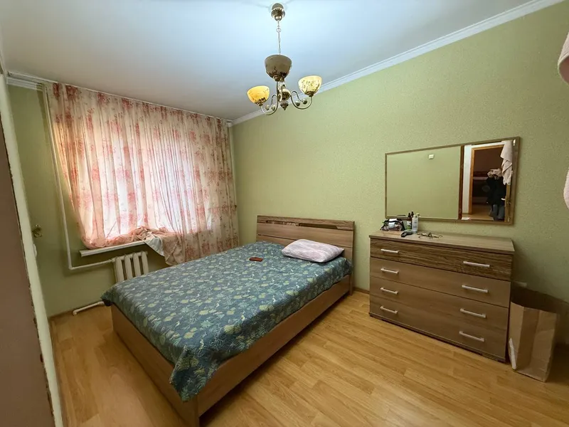 Продаётся 4-комнатная квартира (4/3/4), метро Гафура Гуляма — фото 2