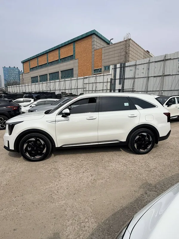 Kia Sorento 2026 Hybrid Turbo 4WD — фото 2
