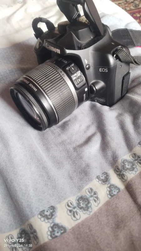 Canon EOS 1000D 2 Canon EOS 1000D 2