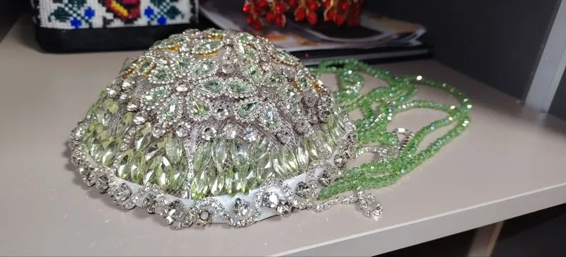 diademalar sotiladi