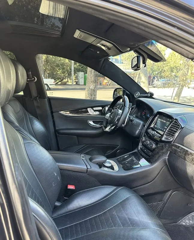 Captiva 4, полностью переоборудованный салон Mercedes 4