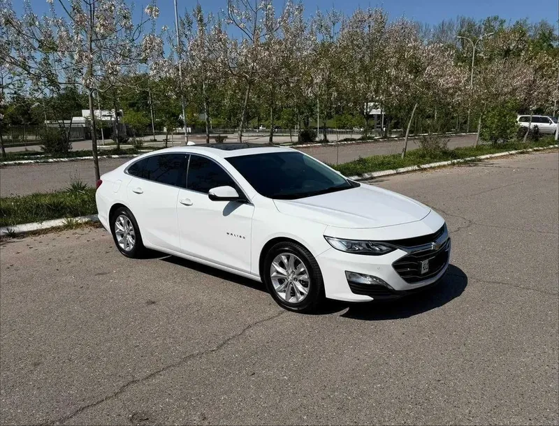 Malibu XL naqd va halol nasiya savdo