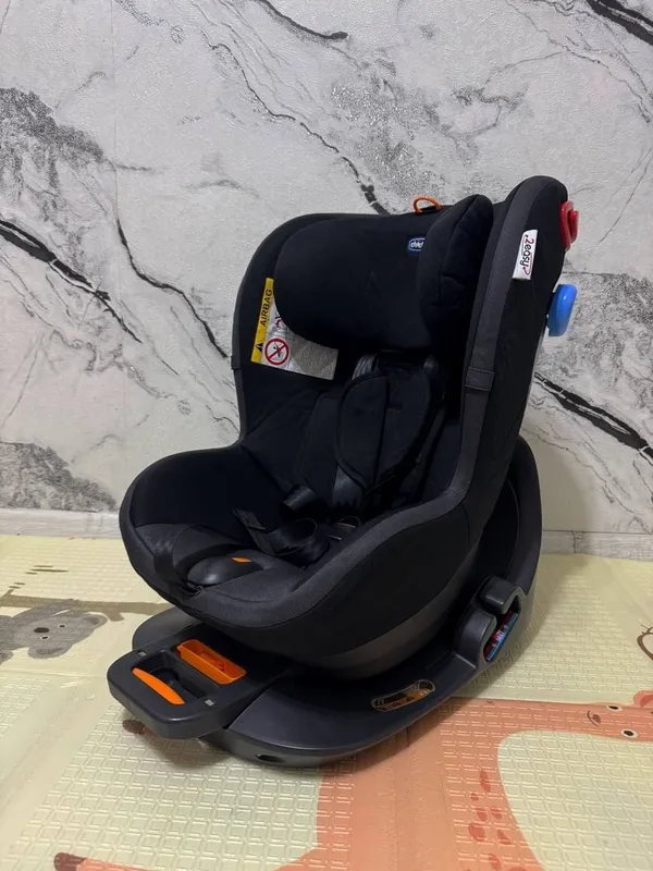 Автокресло chicco 0-18 1 Автокресло chicco 0-18 1