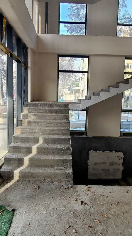 Сдаётся под Клинику отдельно стоящее здание. Первая линия. — фото 3