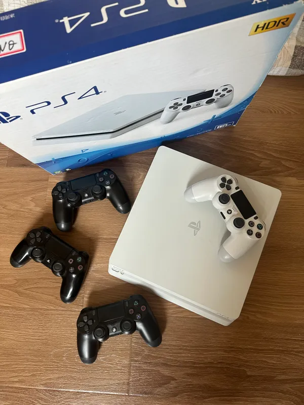 PlayStation 4 Slim/1 ТБ. Коробка, документы — полный комплект. Новая 1
