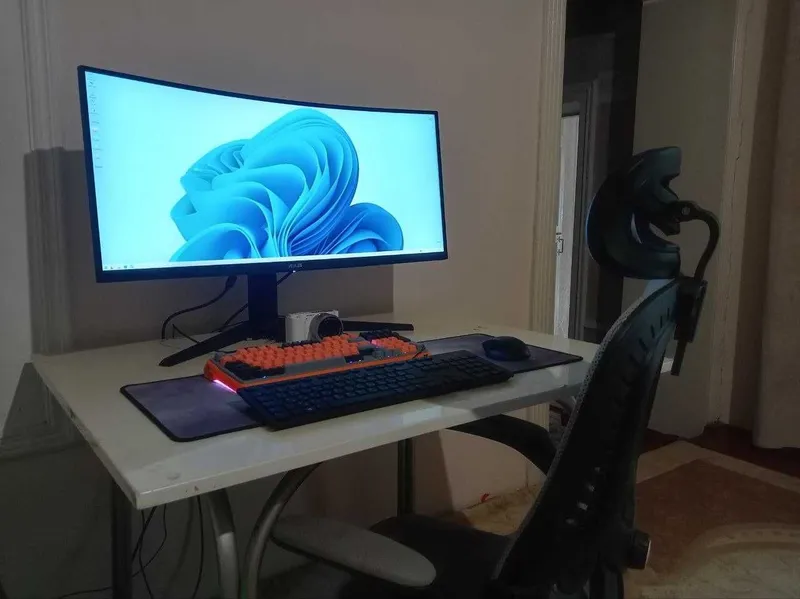 КУЧЛИ GAMING PC — ТЎЛИҚ КОМПЛЕКТ системник+монитор+клавиатура+мышка)