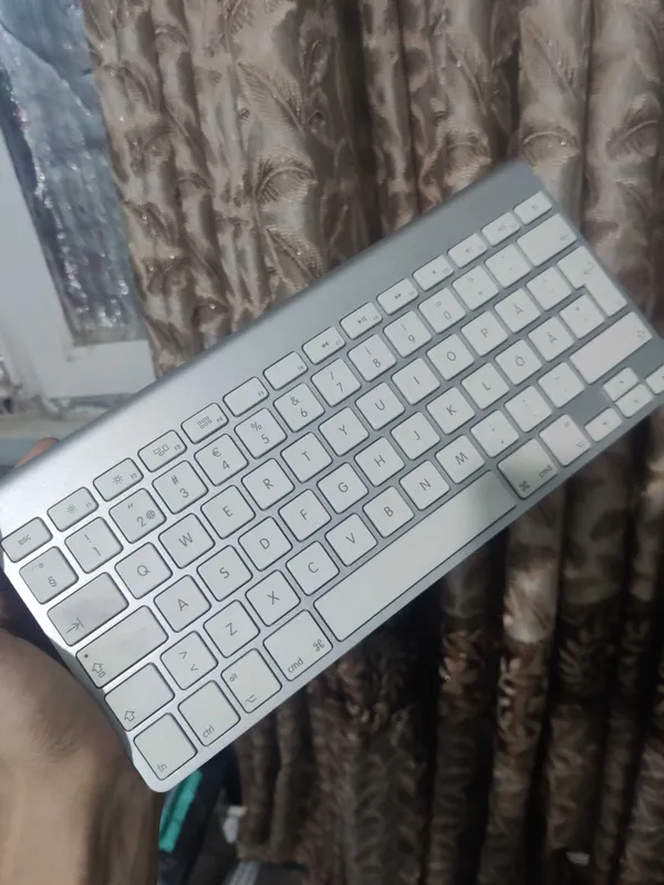 Apple Bluetooth Magic Keyboard