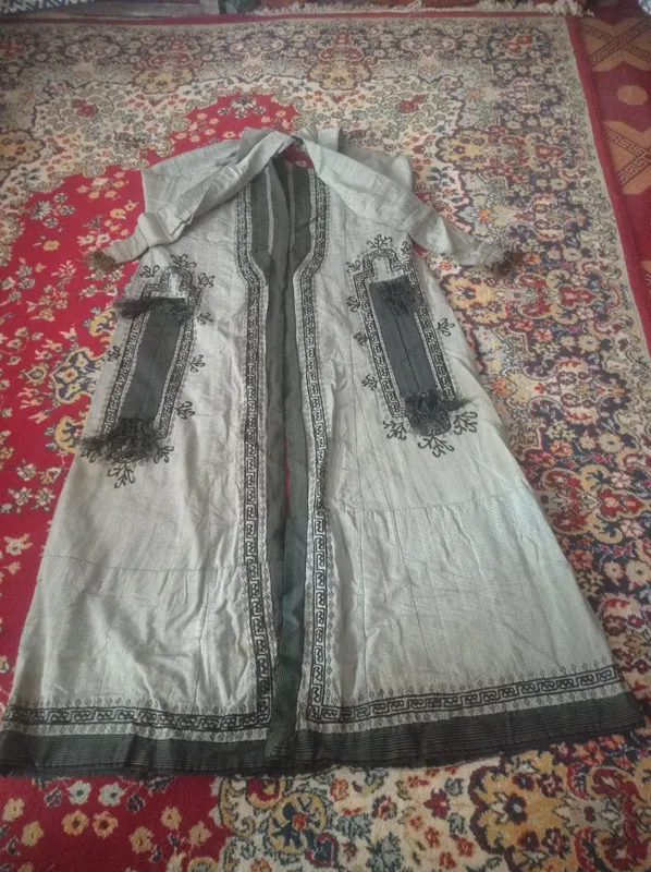 Антиквар паранжи 1920 годов выпуска — фото 1