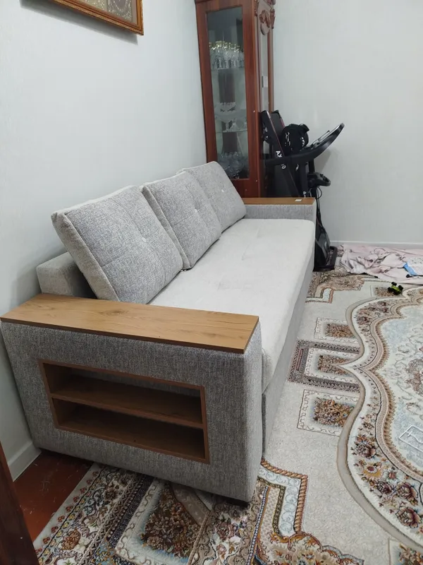 divan sotiladi holati yangi  uzunligi 220 sm 2