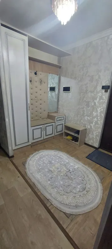 Yangi remot qilingan 3 xonalik kvartira (2 qavatda)