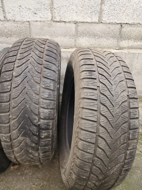 Balonlar sotiladi. 2 dona 235/65 R 17 все сезона киа карнивалдан чикка 1 Balonlar sotiladi. 2 dona 235/65 R 17 все сезона киа карнивалдан чикка 1
