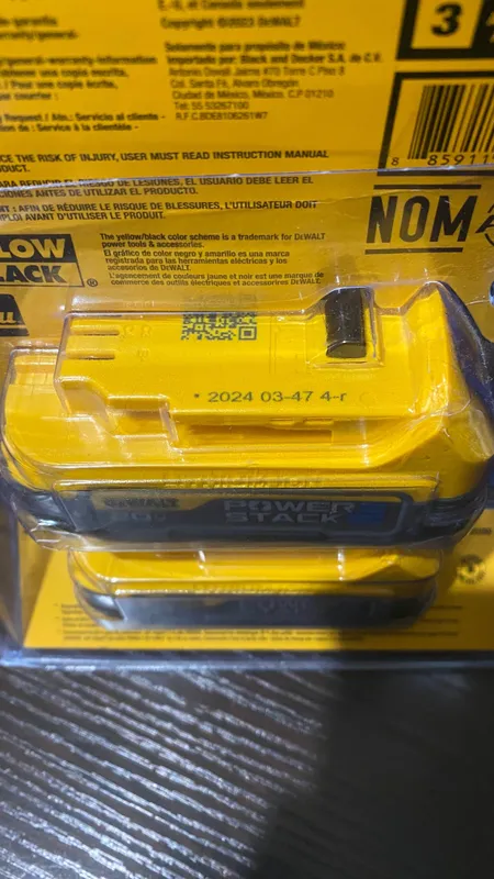 Dewalt Powerstack. 2 Dewalt Powerstack. 2