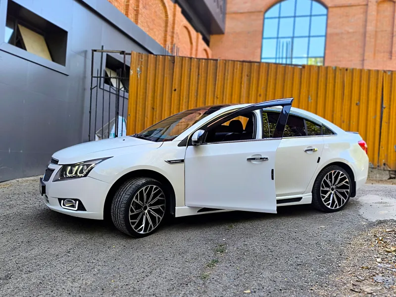 Chevrole CRUZE 1.8 Ideal 2