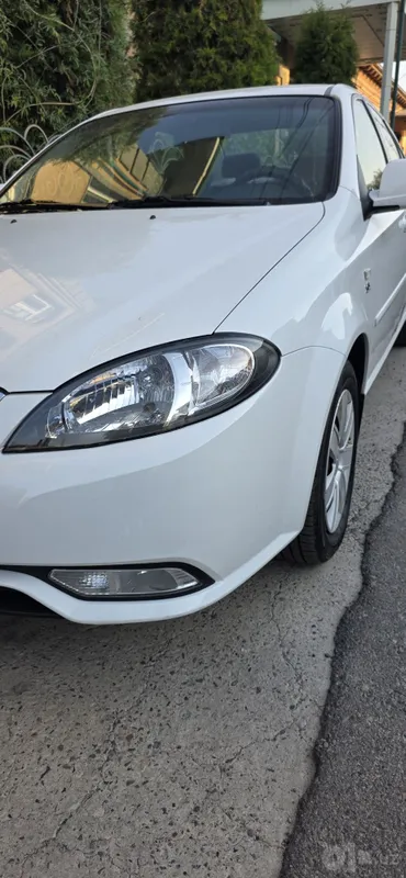Gentra oq 2023 sotiladi. 1 Gentra oq 2023 sotiladi. 1