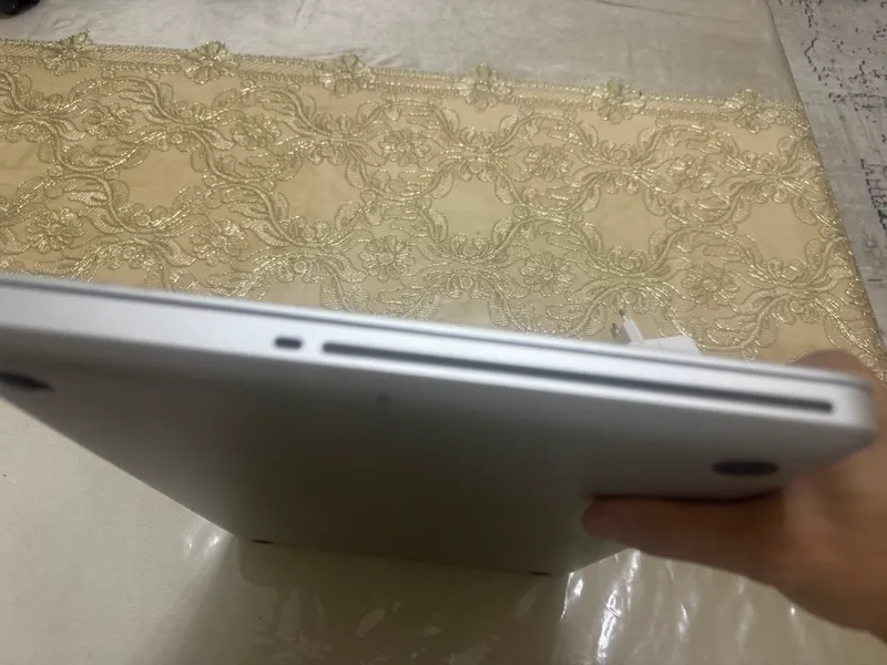 MacBook pro 2011 6 MacBook pro 2011 6