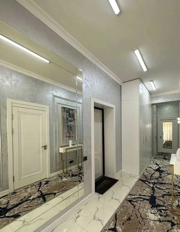 Shota Rustaveli • 3 xona • 95 m² • 5/9 qavat 2 Shota Rustaveli • 3 xona • 95 m² • 5/9 qavat 2