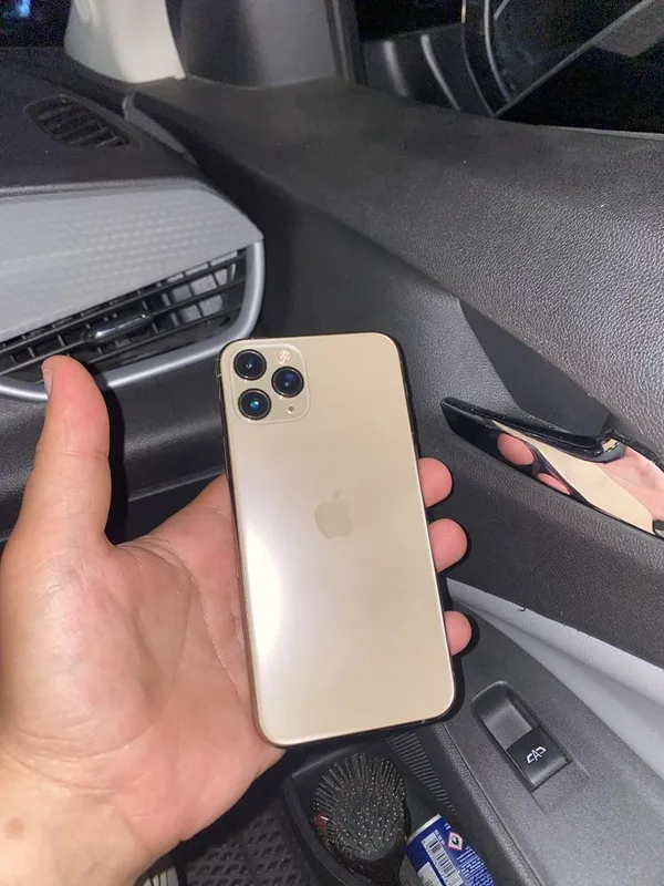 Iphone 11 pro gold