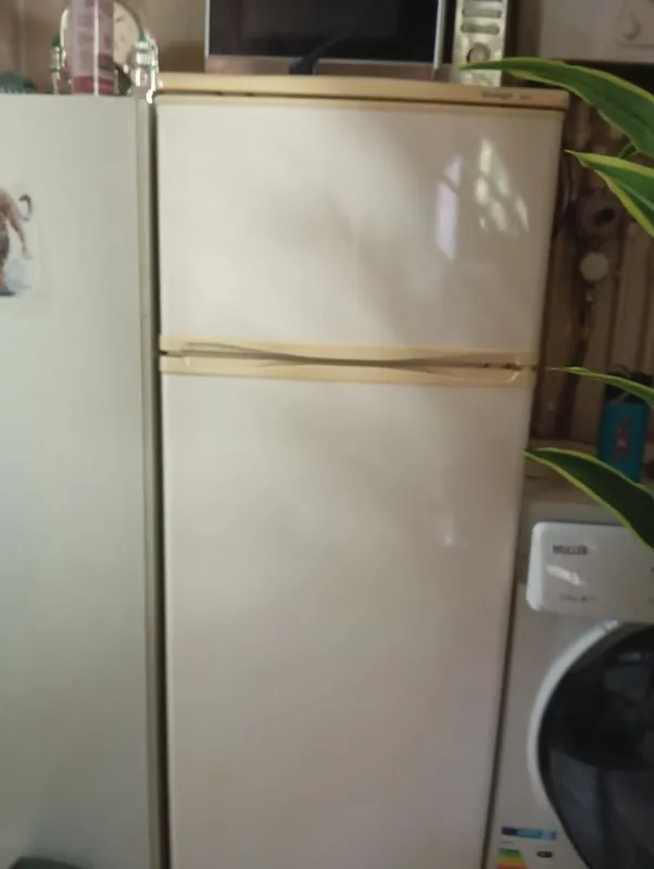 Продам холодильник рабочий 1 Продам холодильник рабочий 1